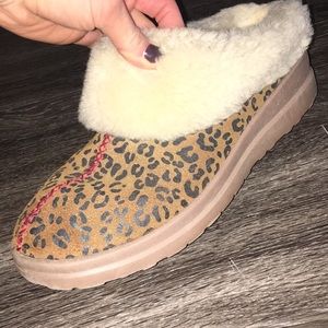 Size 9 UGG Slippers